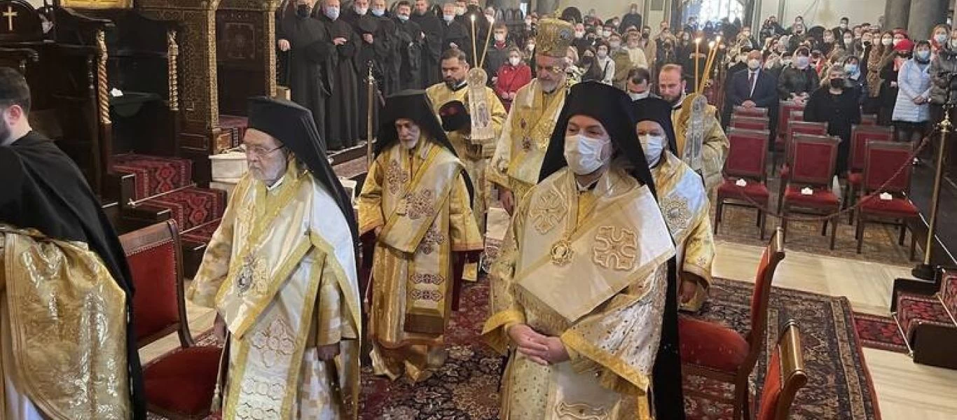 Φανάρι: Με λαμπρότητα η Θεία Λειτουργία των Χριστουγέννων - Αναρρώνει ο Οικουμενικός Πατριάρχης